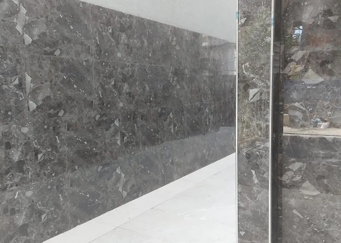 Lovely Apt.1-7 * 地拉那